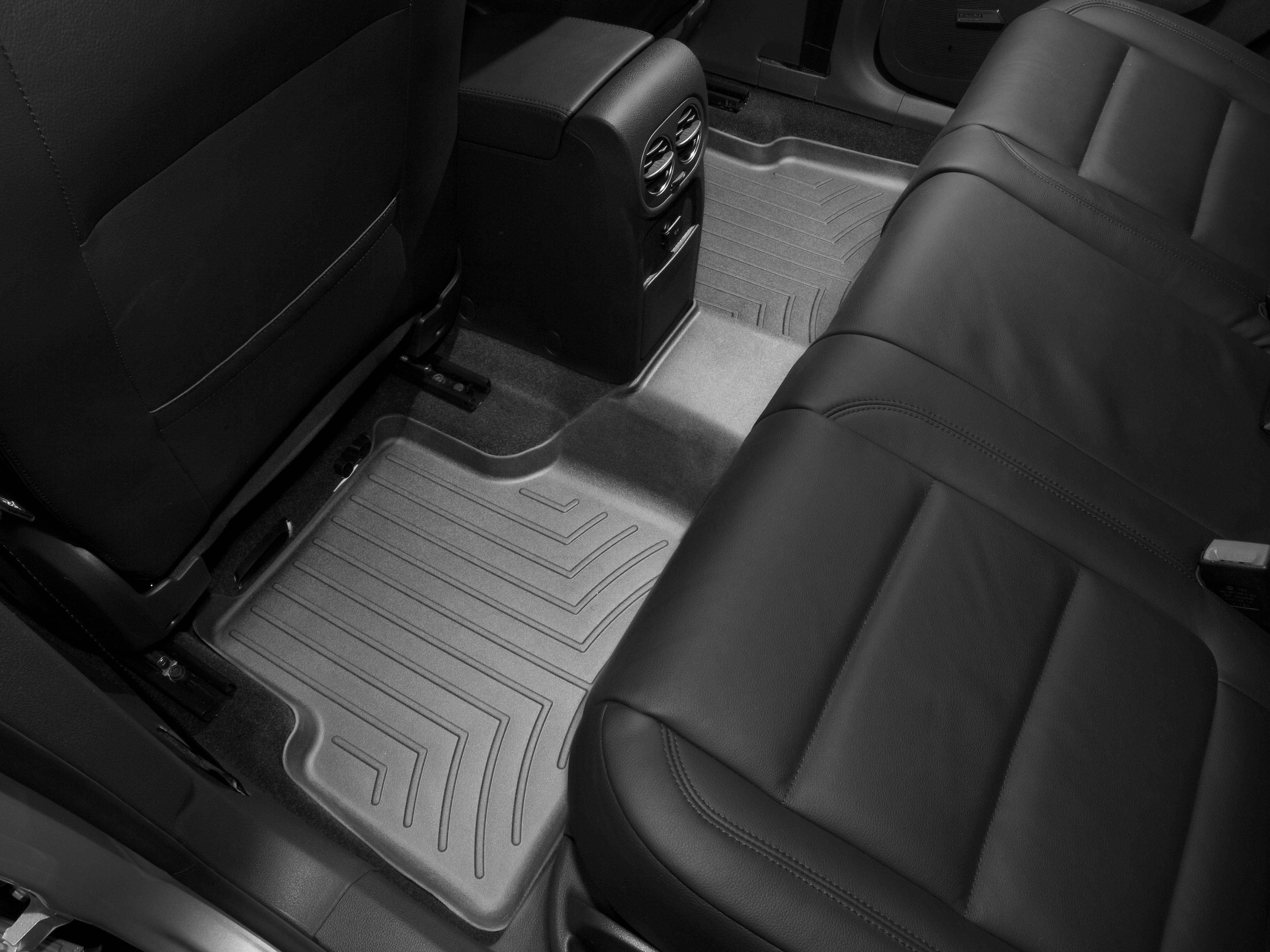 Volkswagen Tiguan MuddyBuddy™ - Floor Liner - Black - 5N1061541DSP ...